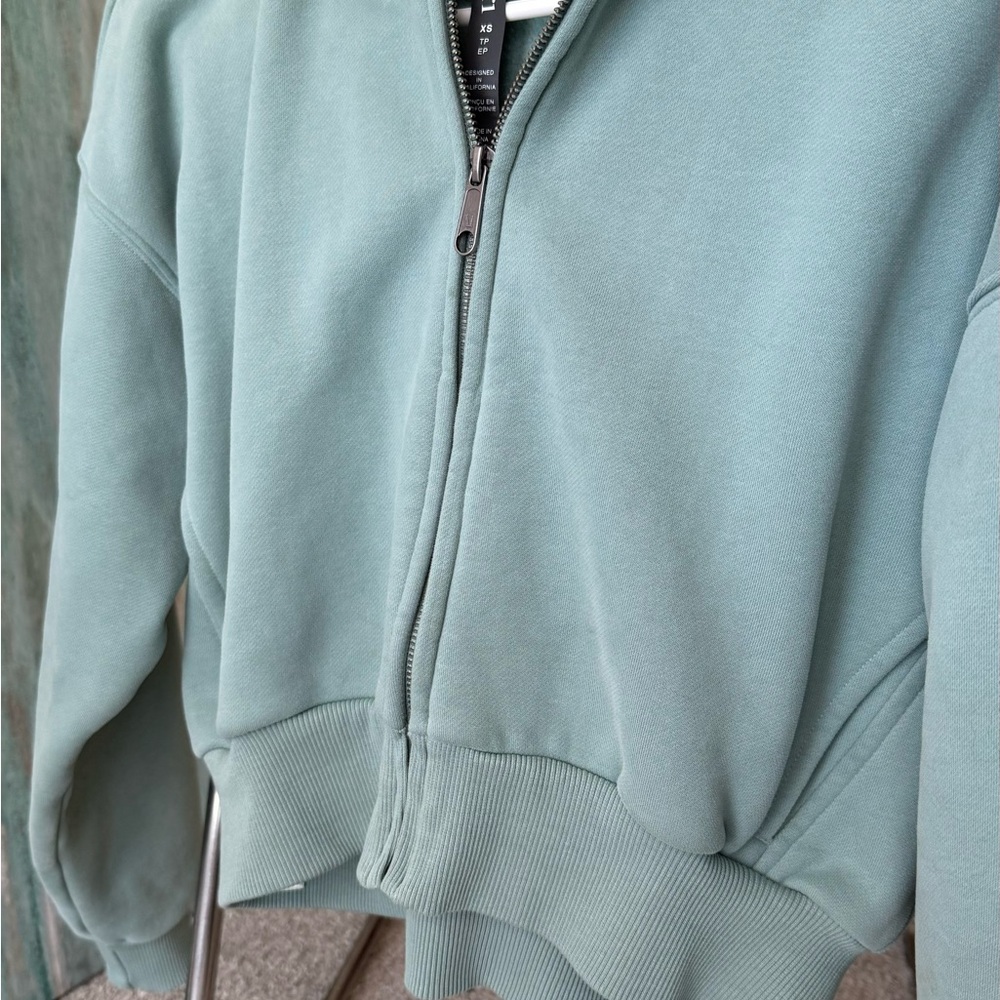 Vuori Women's Aqua Zip-Up Hoodie - Picture 2 of 8